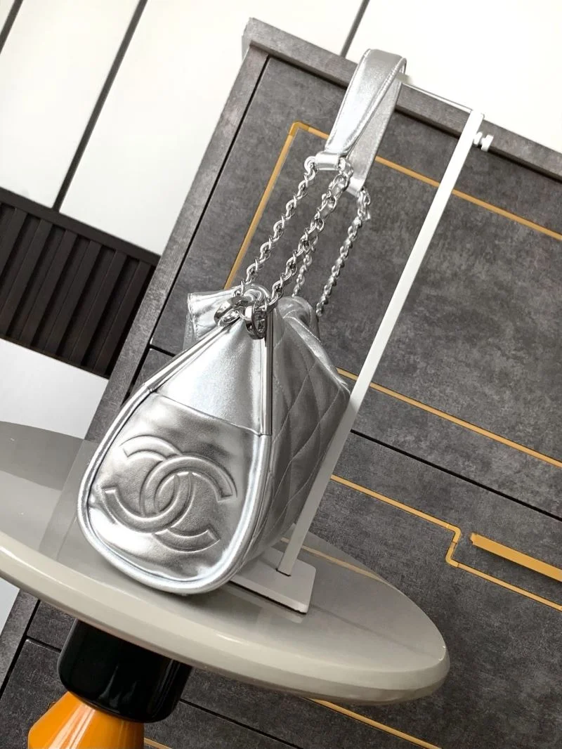Chanel Hobo Bags Fashionable 55028
