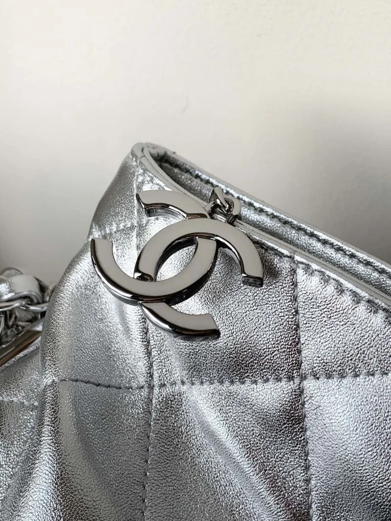 Chanel Hobo Bags Fashionable 55028