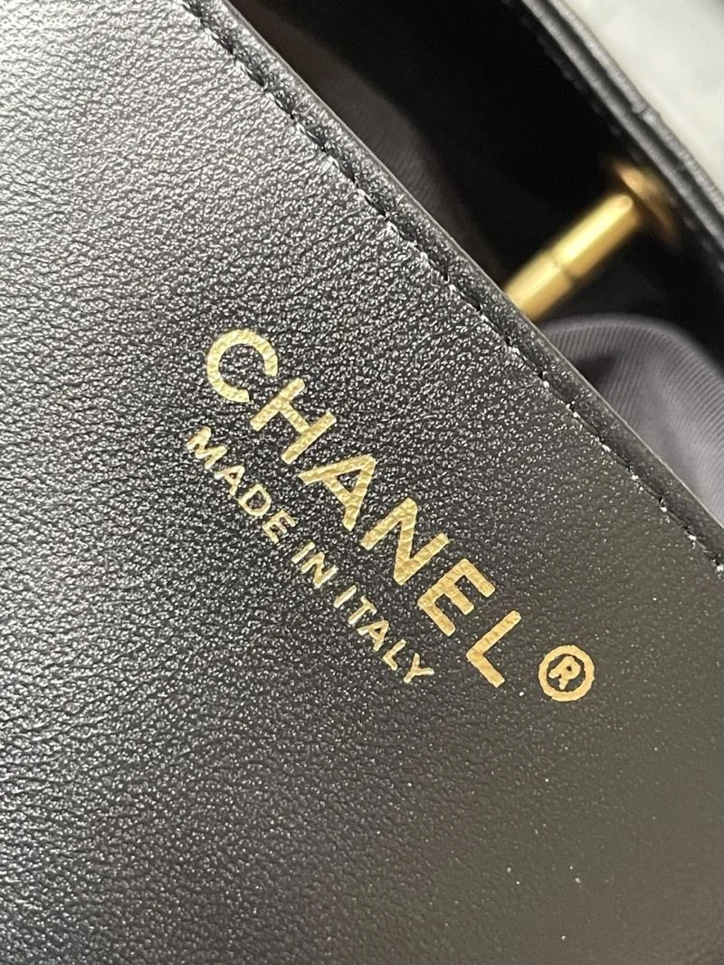 Compact Chanel Hobo Bags 54993
