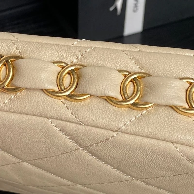 Chanel Hobo Bags Refined 54989