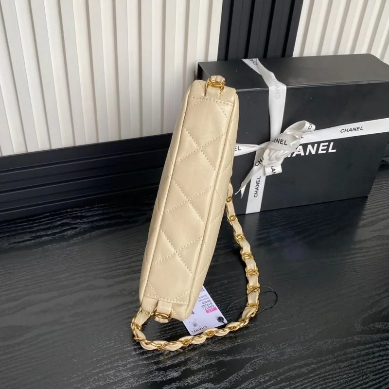 Chanel Hobo Bags Refined 54989