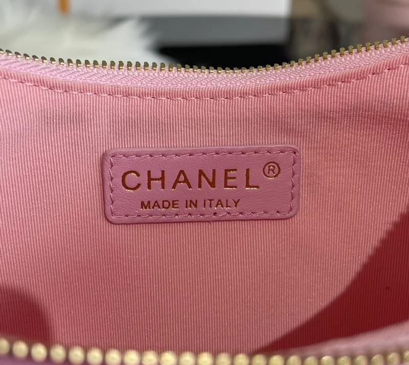 MoistureWicking Chanel Hobo Bags 54975