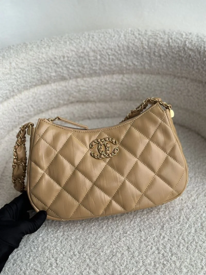 Chanel Hobo Bags EyeCatching 54976