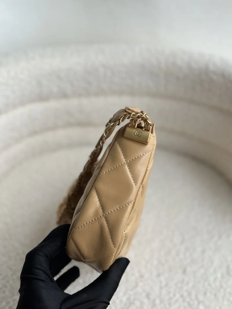 Chanel Hobo Bags EyeCatching 54976