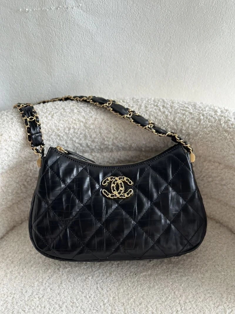 UrbanChic Chanel Hobo Bags 55008