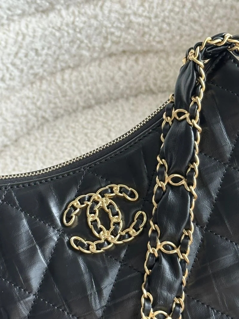 UrbanChic Chanel Hobo Bags 55008