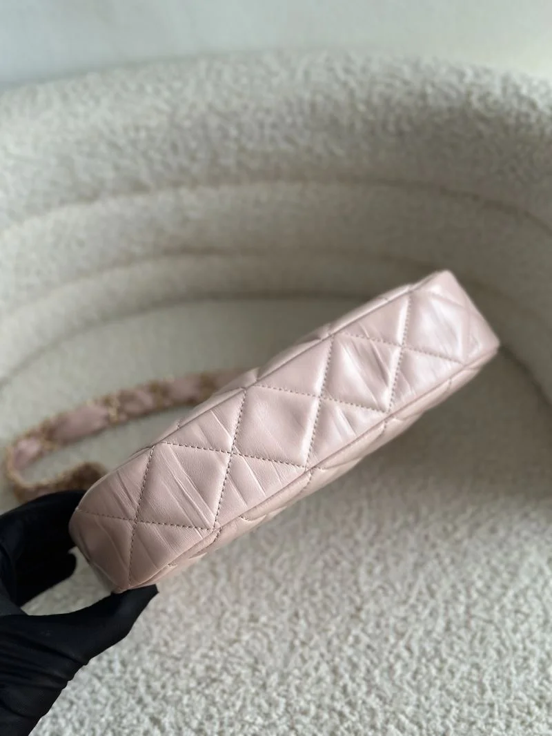 Attractive Chanel Hobo Bags 55009