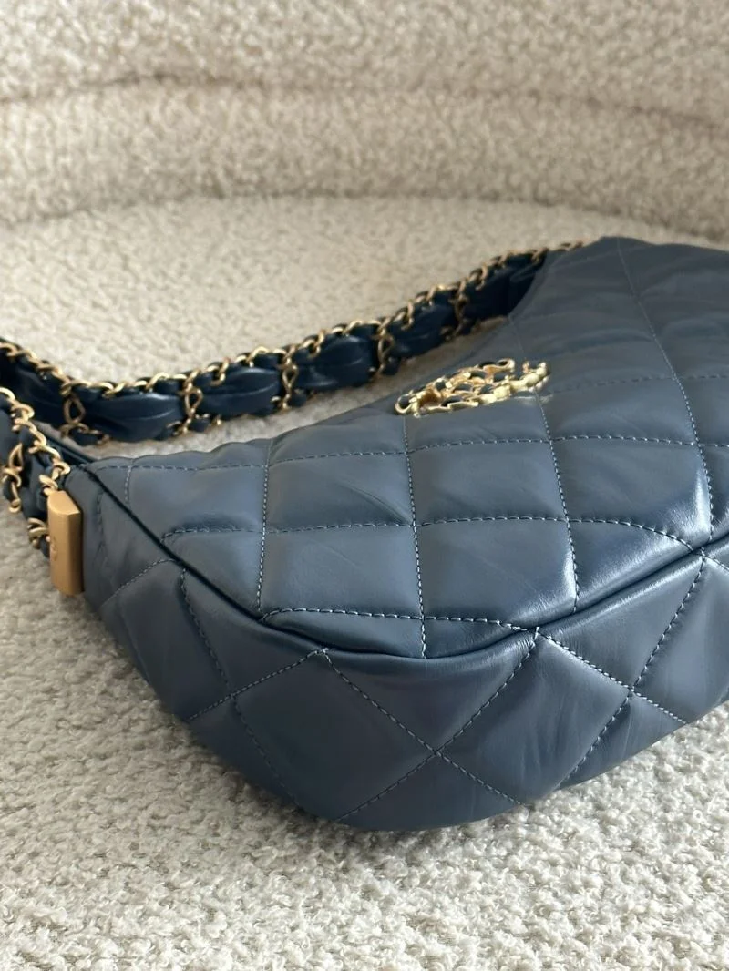Chanel Hobo Bags Lightweight 54973
