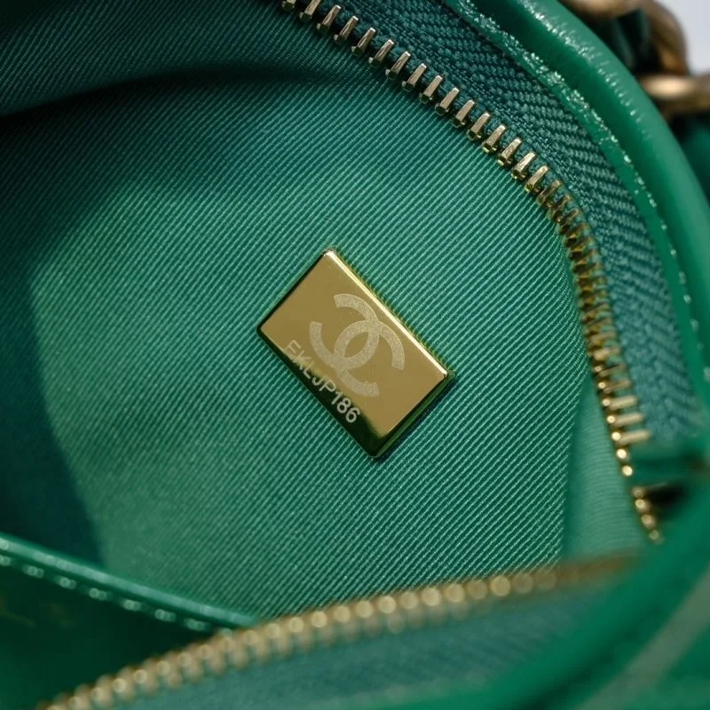 Comfortable Chanel Hobo Bags 54969