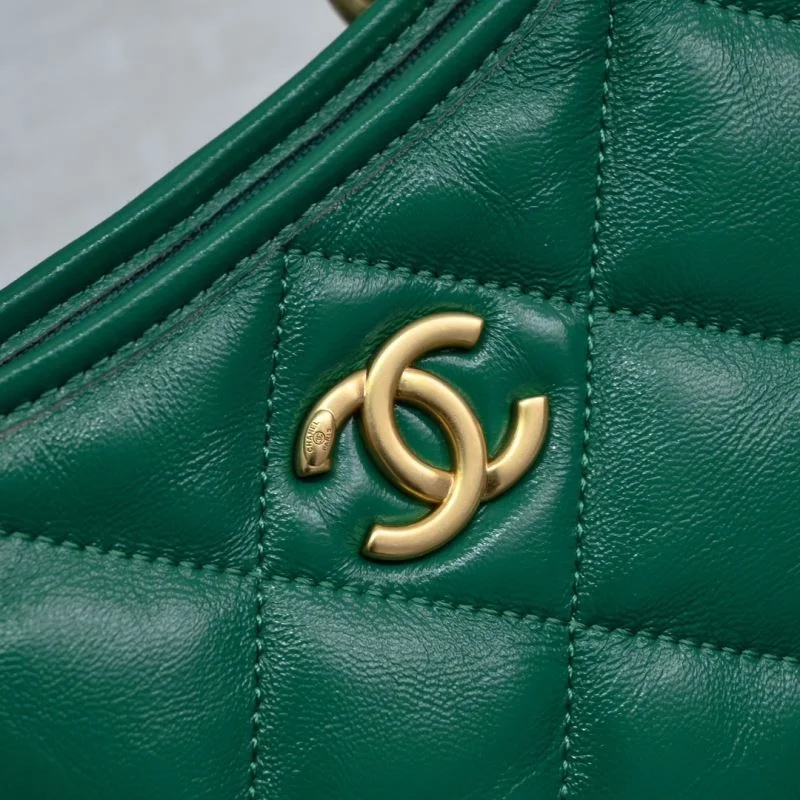 Comfortable Chanel Hobo Bags 54969