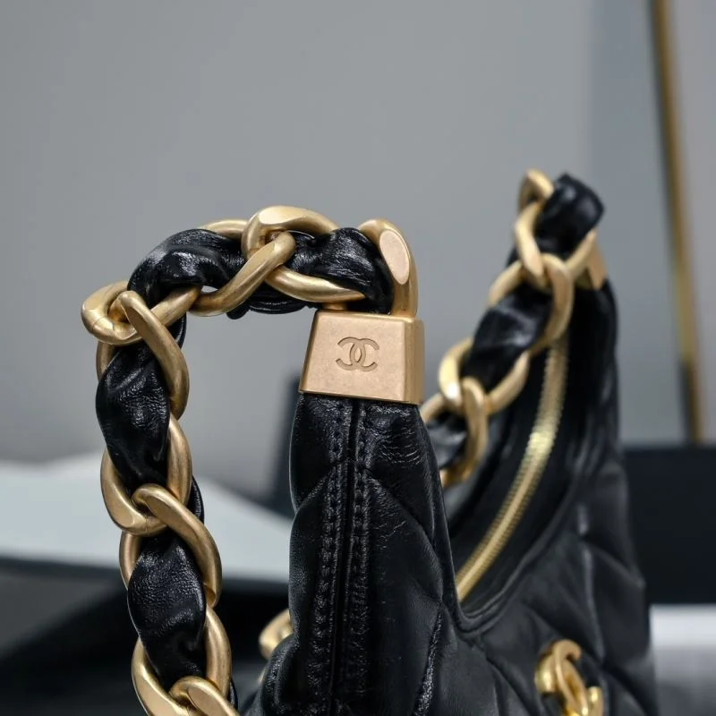 Timeless Chanel Hobo Bags 54968