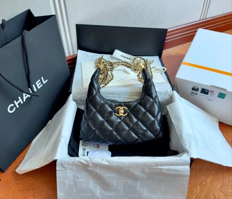 Chanel Hobo Bags Bold 54950