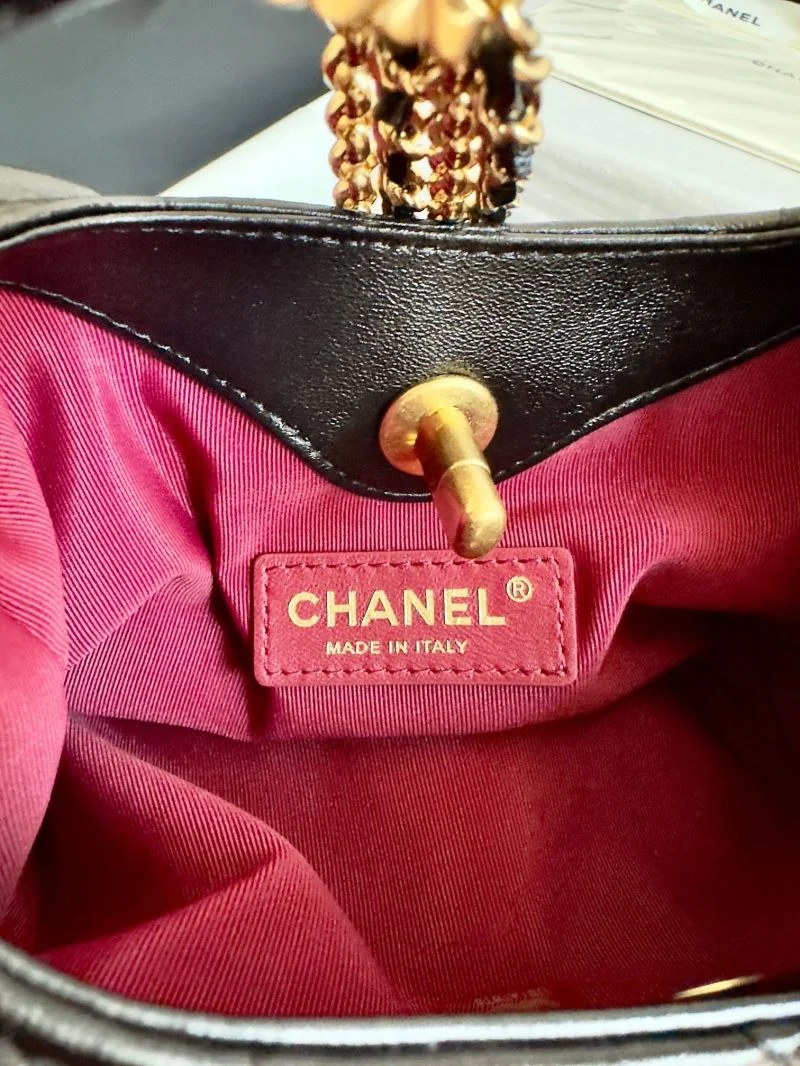 Chanel Hobo Bags Bold 54950