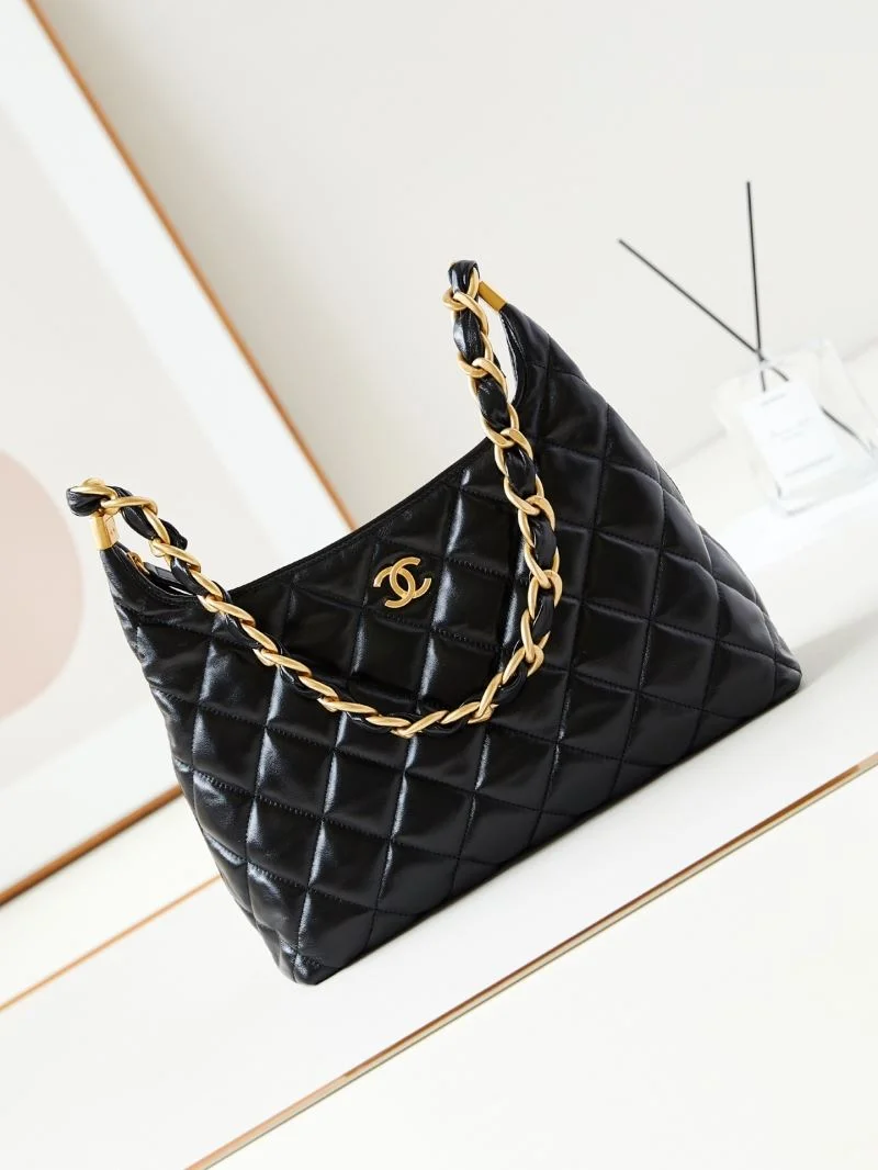 Effortless Chanel Hobo Bags 54948