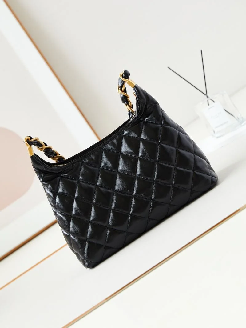 Effortless Chanel Hobo Bags 54948