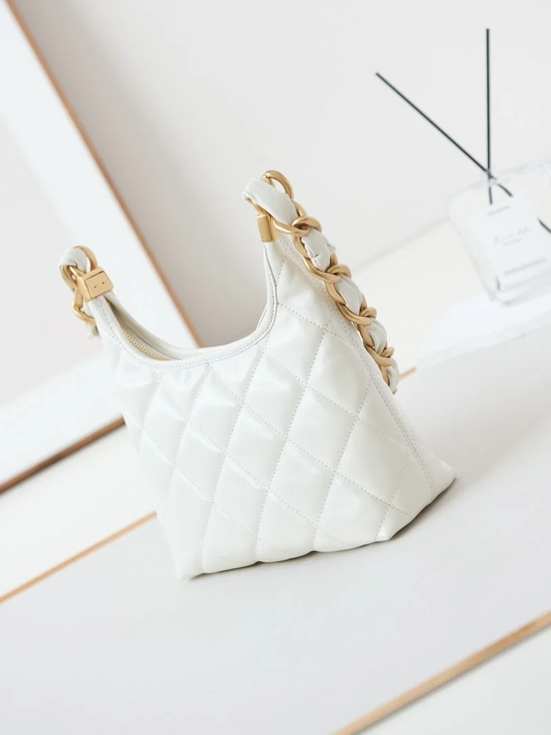Flexible Chanel Hobo Bags 54941