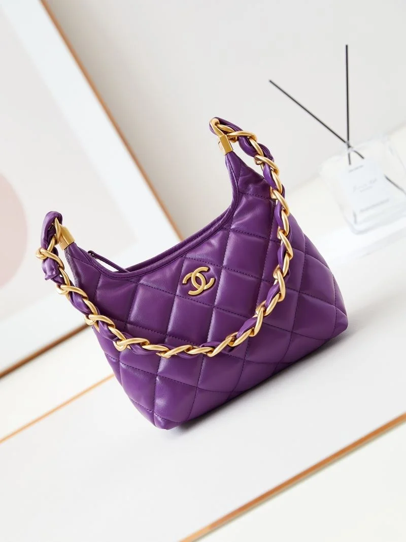 Chanel Hobo Bags Affordable 54935