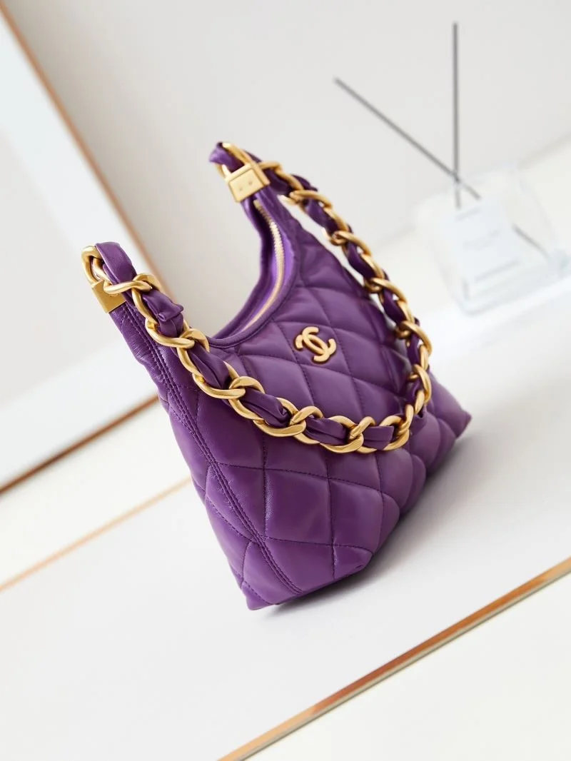 Chanel Hobo Bags Affordable 54935