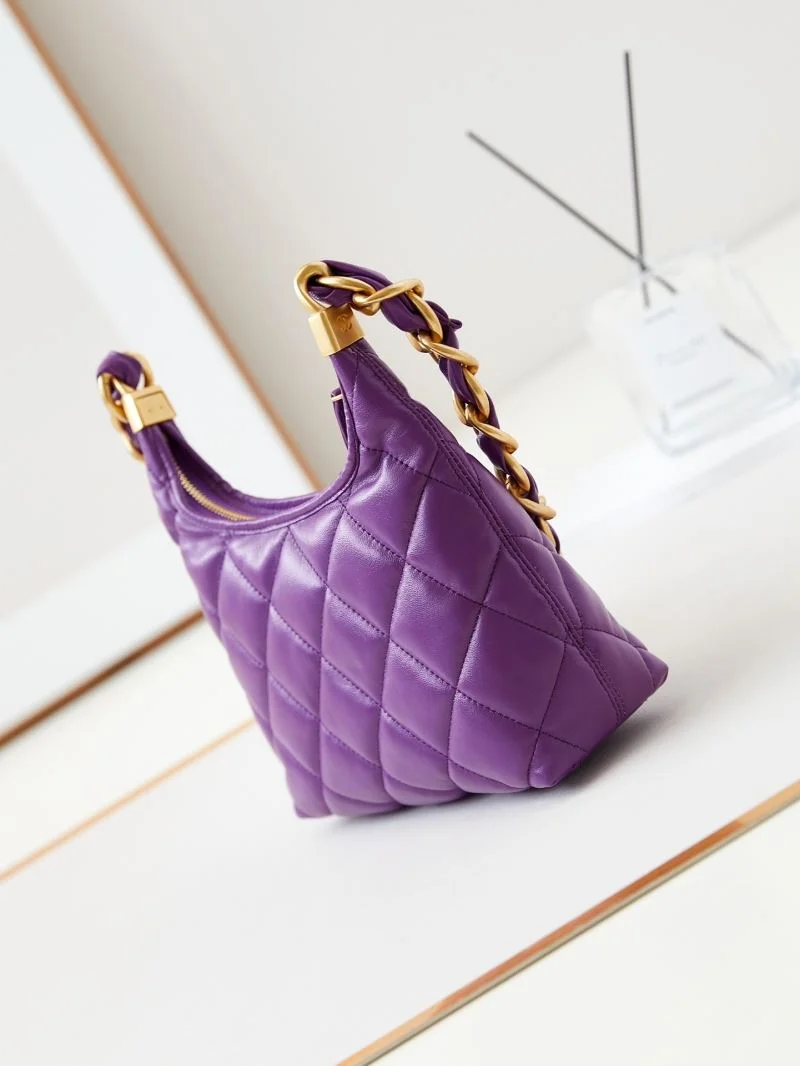 Chanel Hobo Bags Affordable 54935