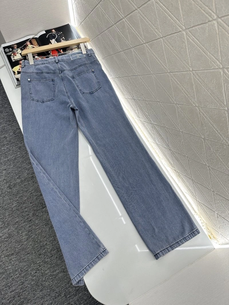 Lightweight Chanel Jeans 108981