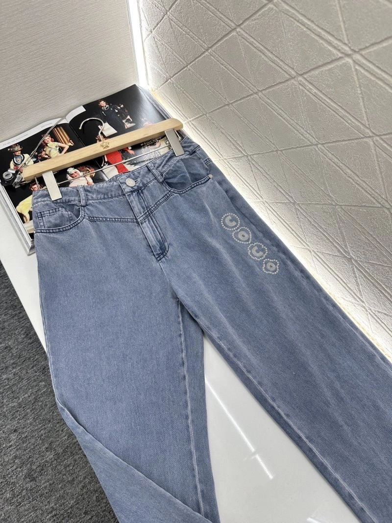 Lightweight Chanel Jeans 108981