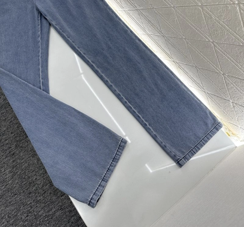 Lightweight Chanel Jeans 108981
