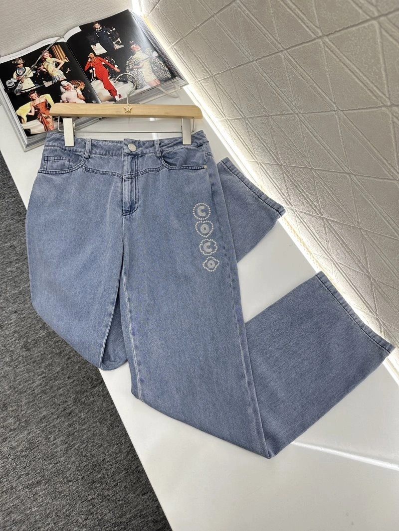 Lightweight Chanel Jeans 108981