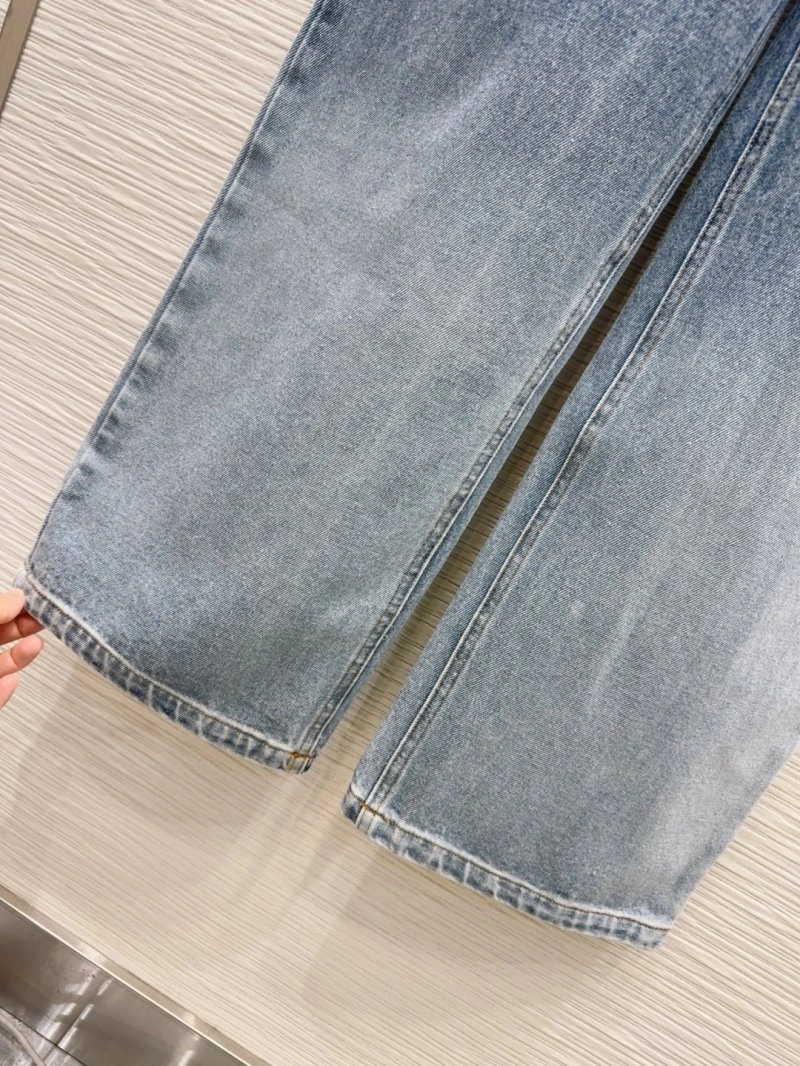Cozy Chanel Jeans 108962