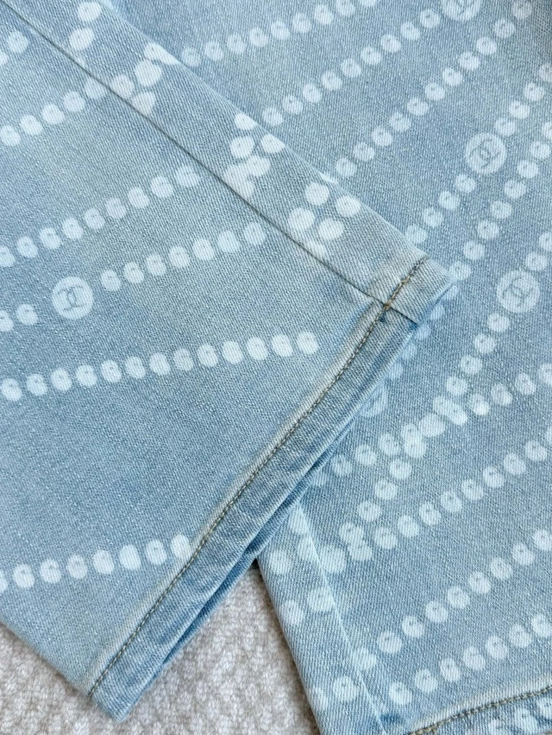 SmartChoice Chanel Jeans 108952