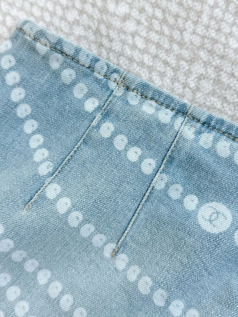 SmartChoice Chanel Jeans 108952