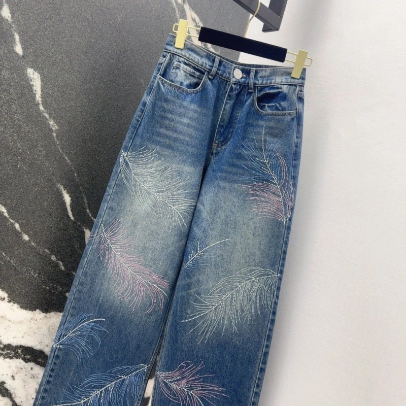 Sustainable Chanel Jeans 108933