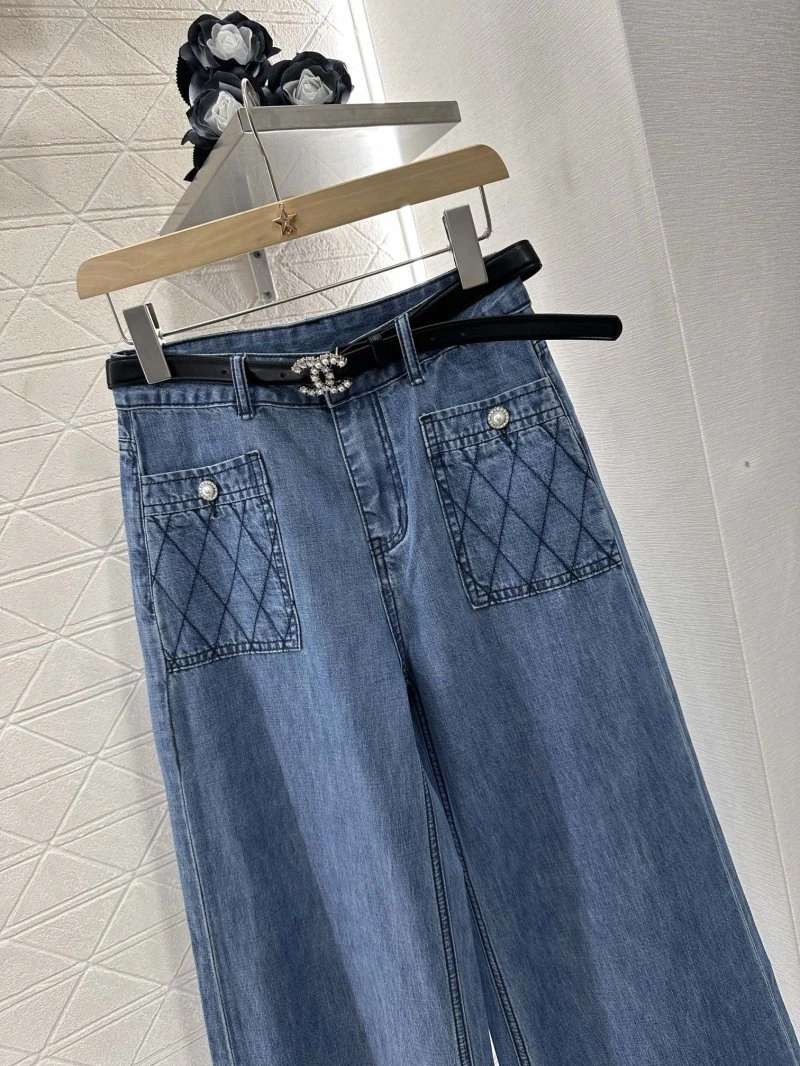 Chanel Jeans Sophisticated 108944