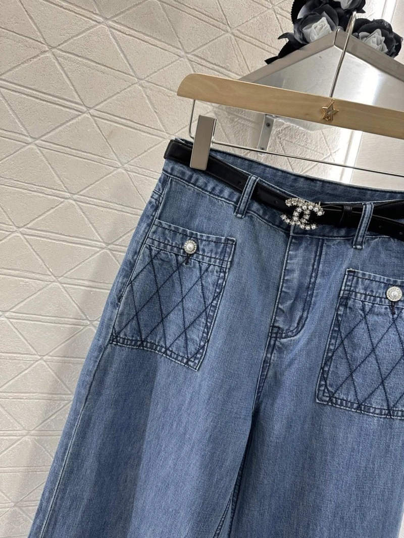 Chanel Jeans Sophisticated 108944
