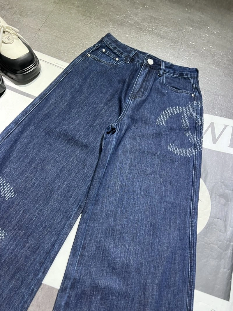 ComfortFit Chanel Jeans 110689