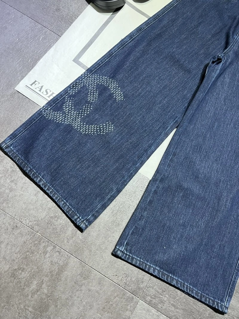 ComfortFit Chanel Jeans 110689