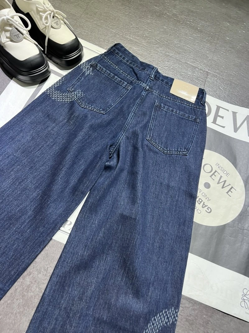 ComfortFit Chanel Jeans 110689
