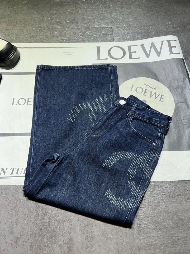 ComfortFit Chanel Jeans 110689