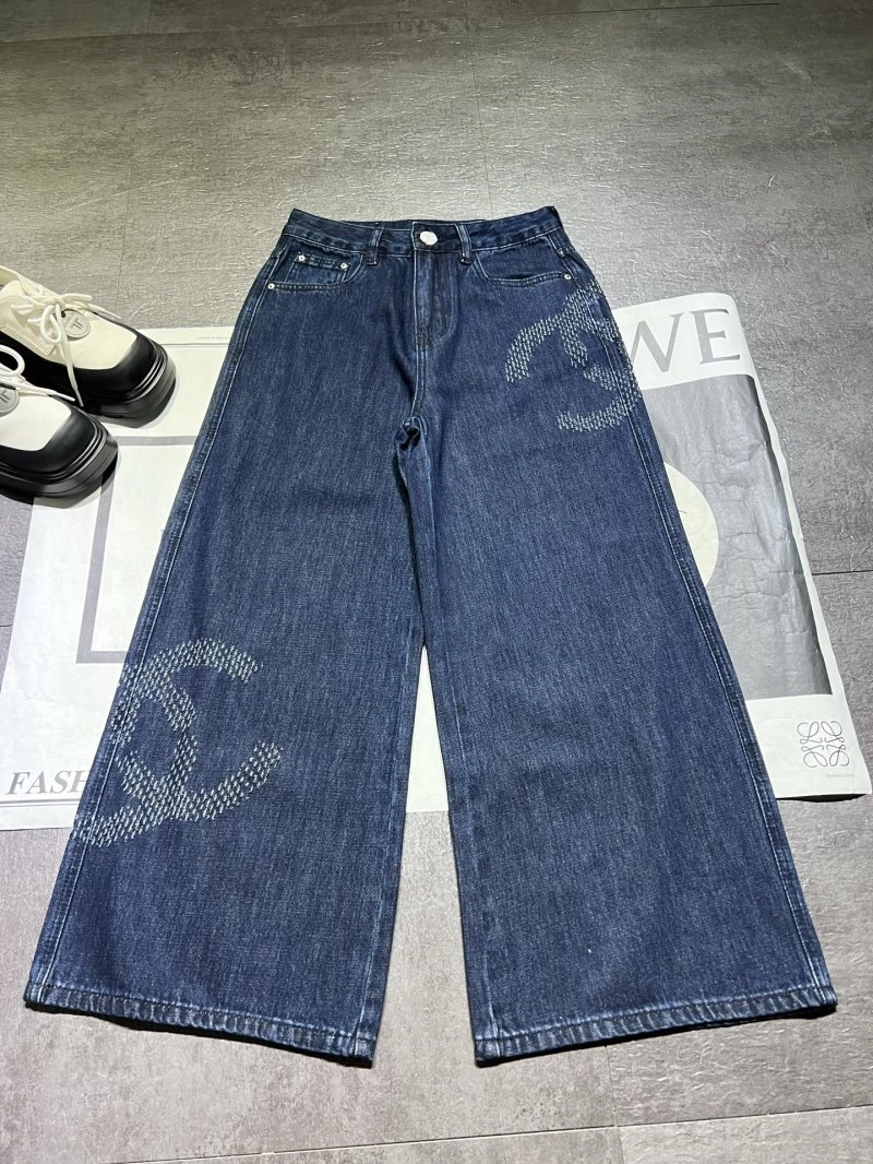 ComfortFit Chanel Jeans 110689