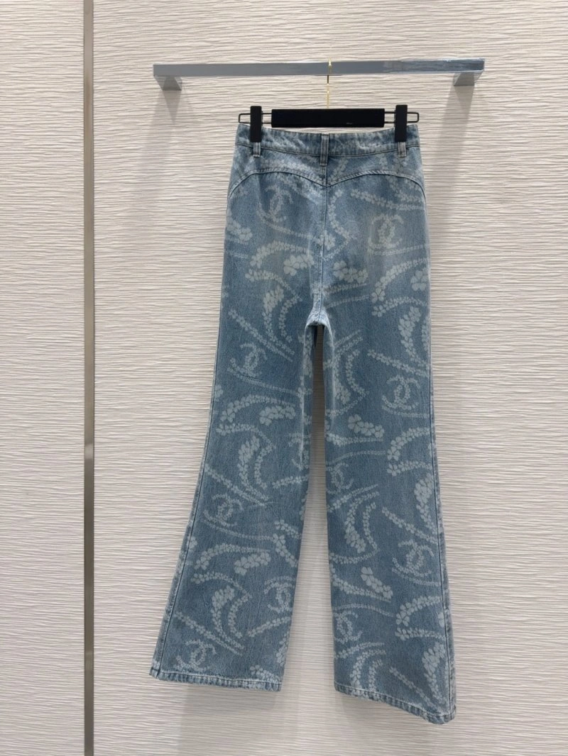 Seasonal Chanel Jeans 110671