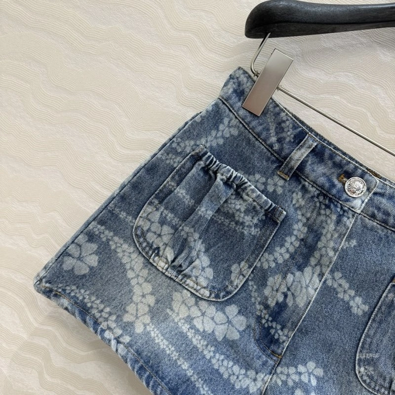 Modern Chanel Jeans 110661