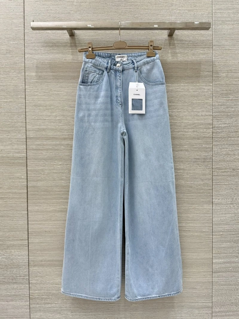 Neat Chanel Jeans 110663