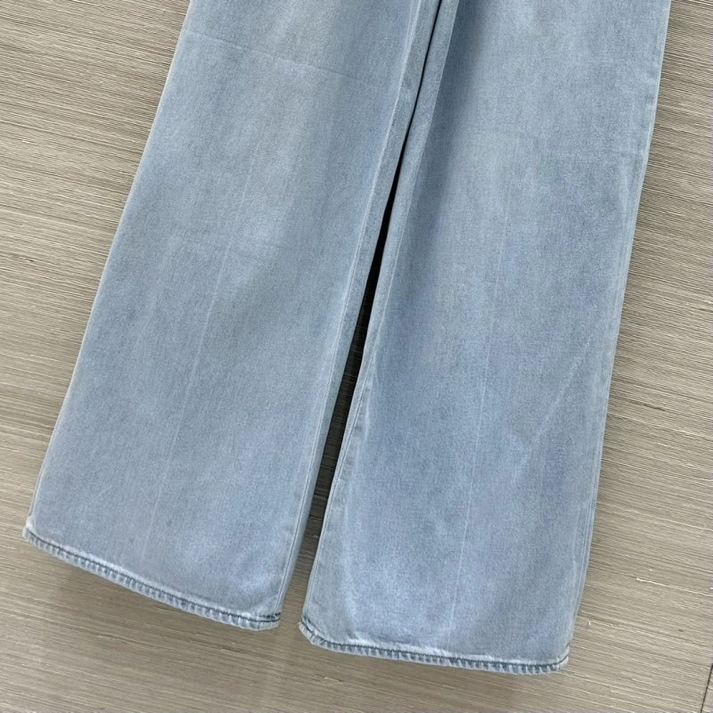 Neat Chanel Jeans 110663