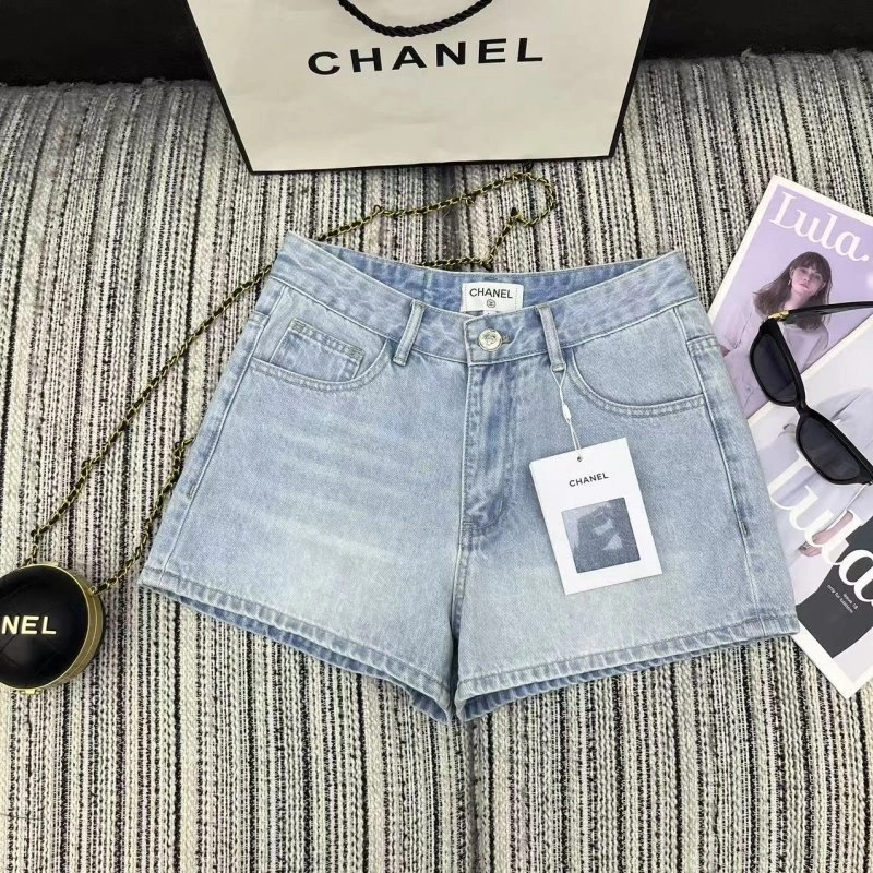 Packable Chanel Jeans 110668