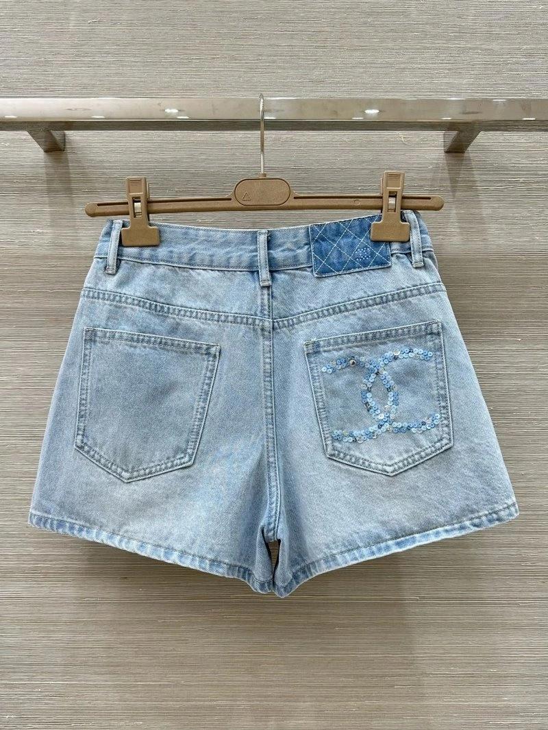 Chic Chanel Jeans 110656