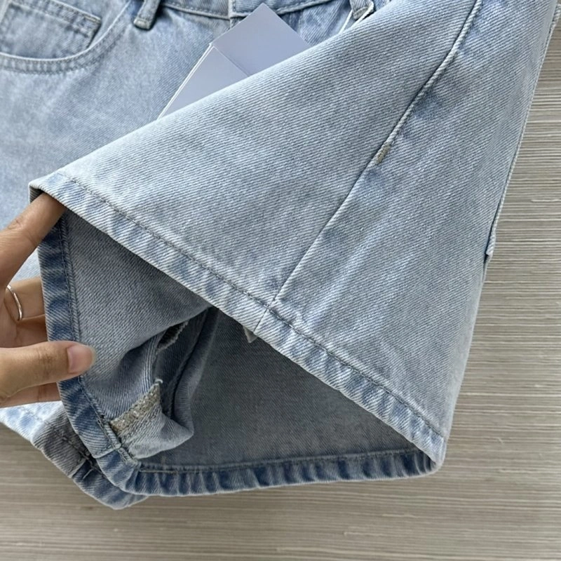 Chic Chanel Jeans 110656