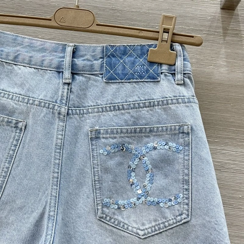 Chic Chanel Jeans 110656