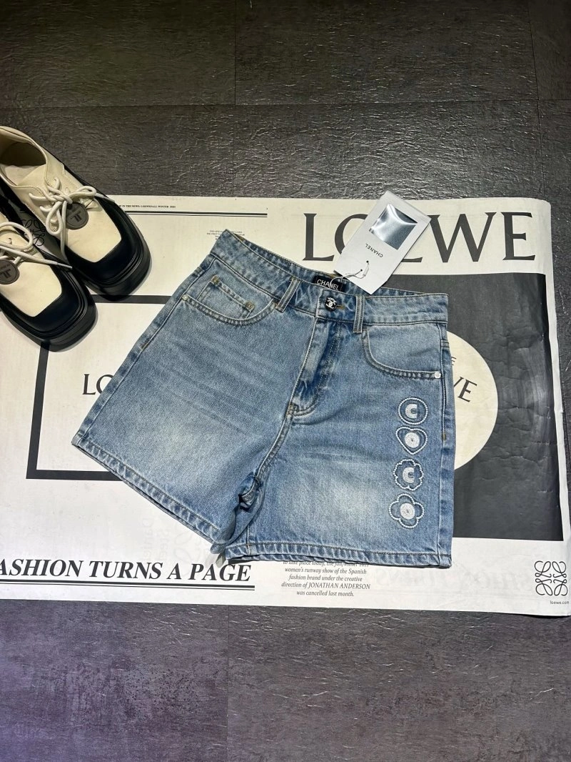 Chanel Jeans Classic 110654