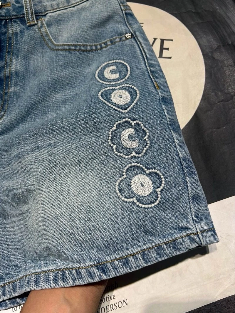 Chanel Jeans Classic 110654