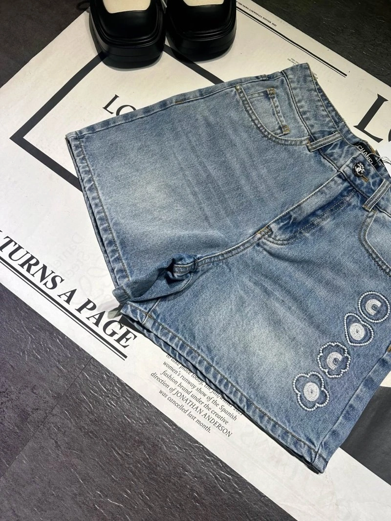 Chanel Jeans Classic 110654