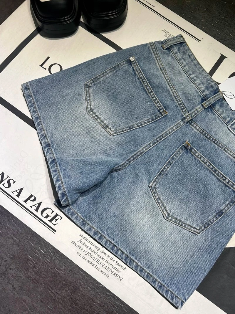 Chanel Jeans Classic 110654